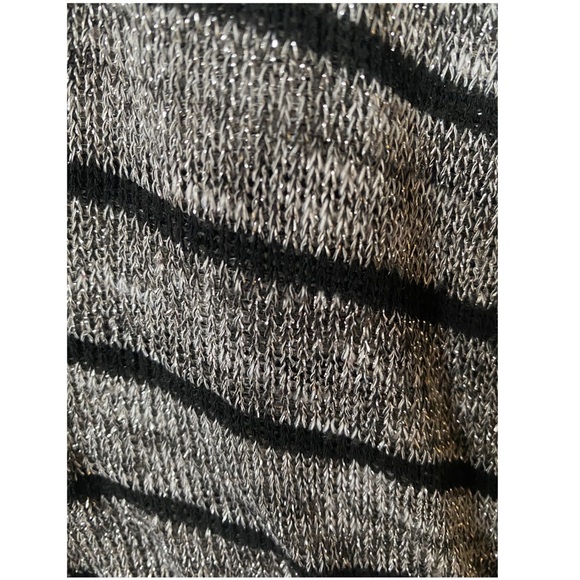 2/$20🛍Carol Rose • Long sleeve sparkle top •Sz L - Picture 2 of 4